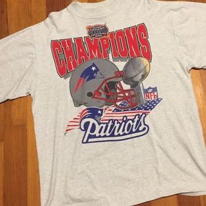 Vintage New England Patriots Superbowl Long Sleeve